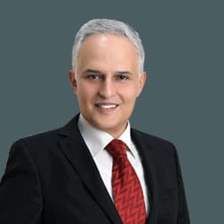 دکتر منوچهر هاشمی